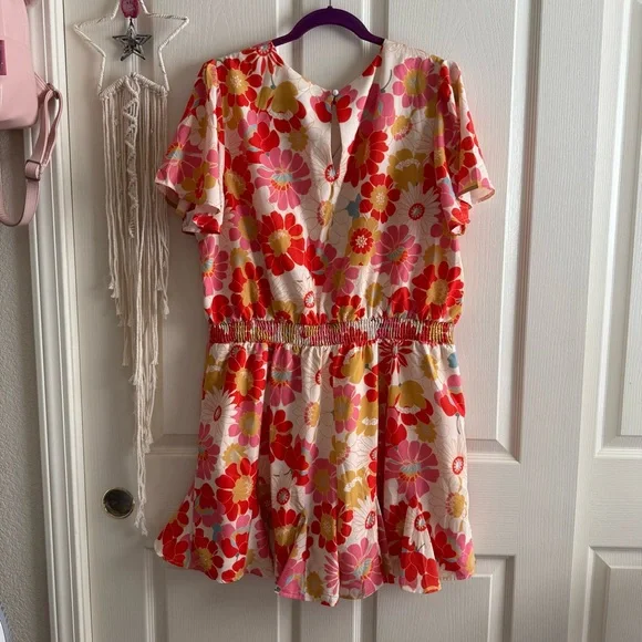 Retro Floral Pink and Orange Ruffle Short Romper Size 2X - Picture 5 of 8